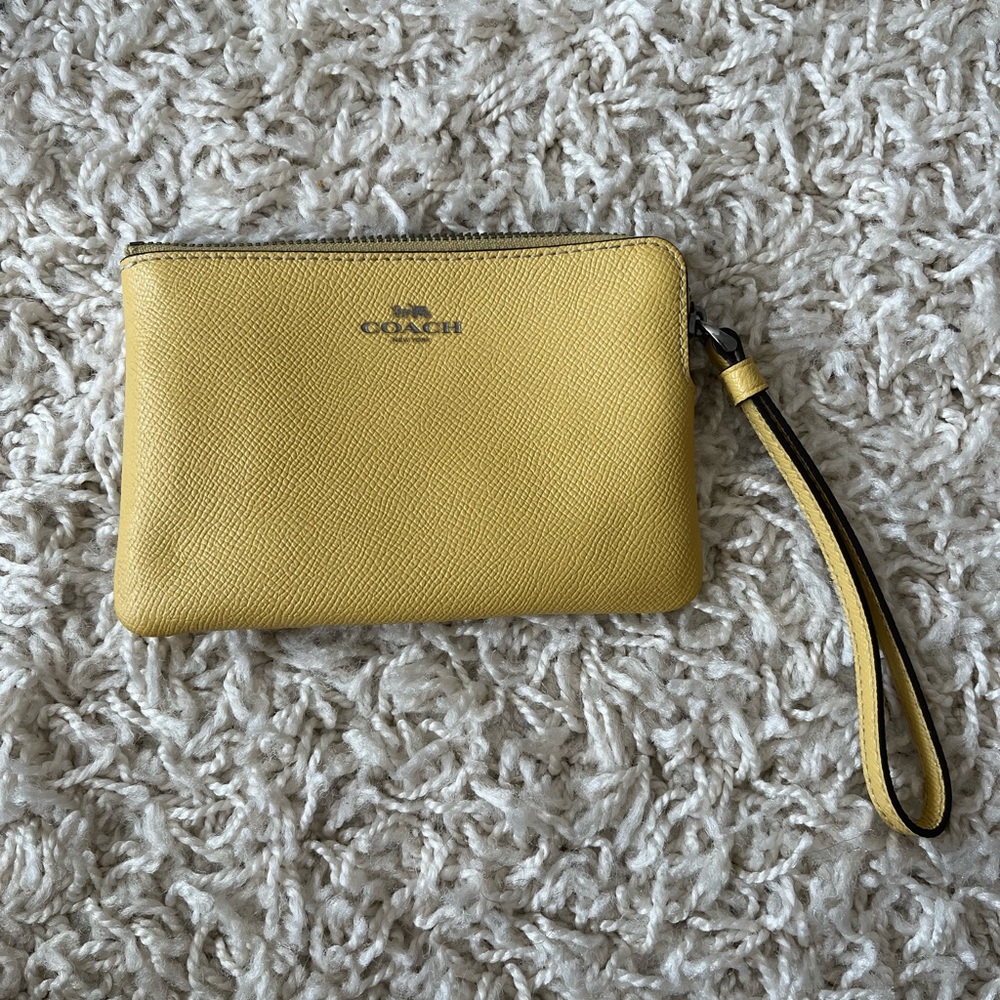 Coach wristlet wallet purse